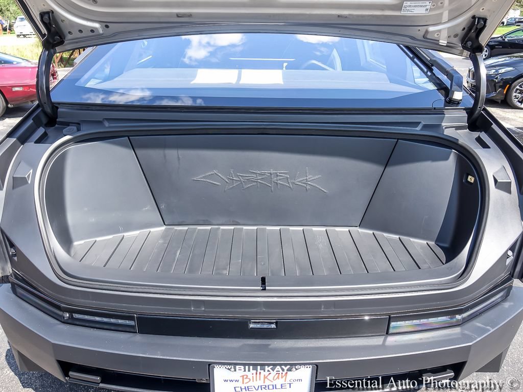 Used 2025 Tesla Cybertruck Cyberbeast AWD/4WD image 34