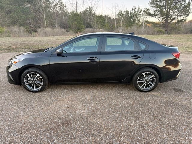 Used 2024 Kia Forte LXS image 5