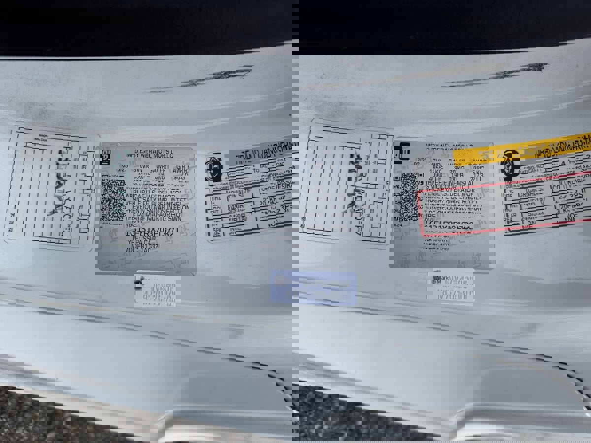 Used 2023 Chevrolet Camaro LT image 20