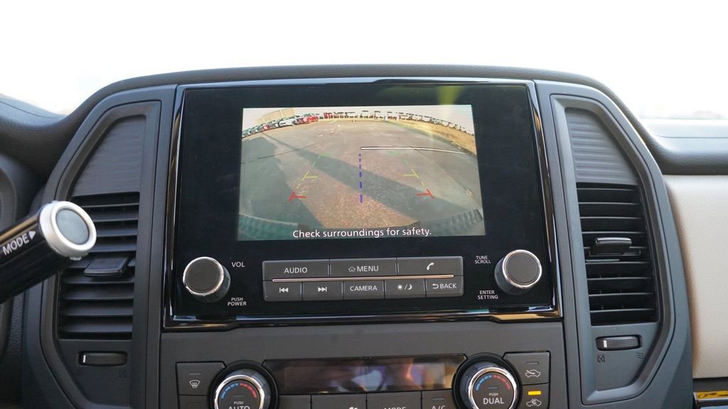 Used 2024 Nissan Titan SV w/ SV Convenience Package image 34