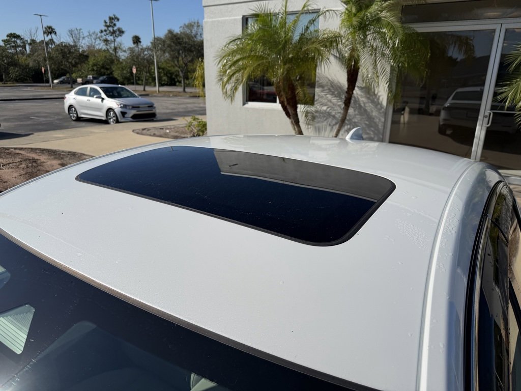 Used 2023 Honda Accord EX image 10