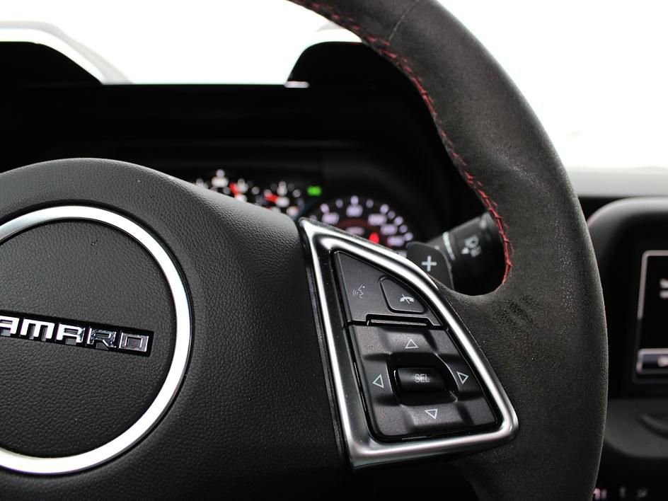 Used 2018 Chevrolet Camaro ZL1 image 22