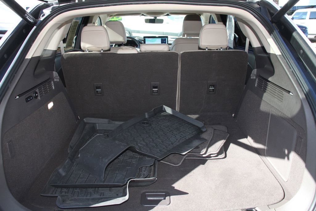 Certified 2022 Lincoln Nautilus AWD w/ Premium Package image 19