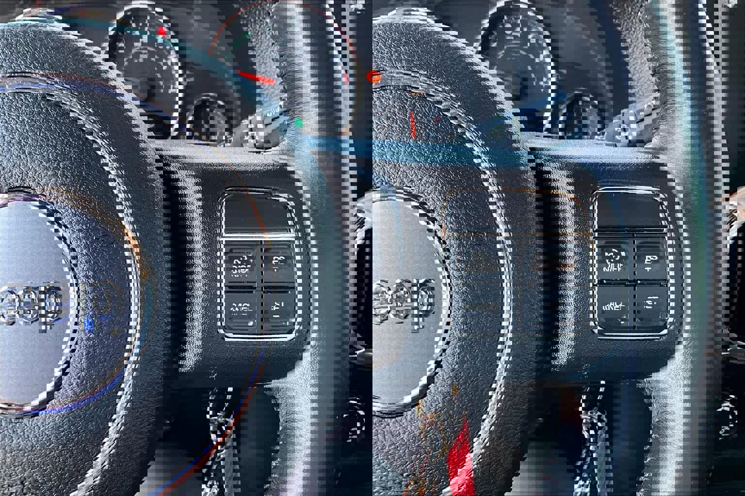 Used 2017 Jeep Wrangler Unlimited Sahara w/ Connectivity Group image 23