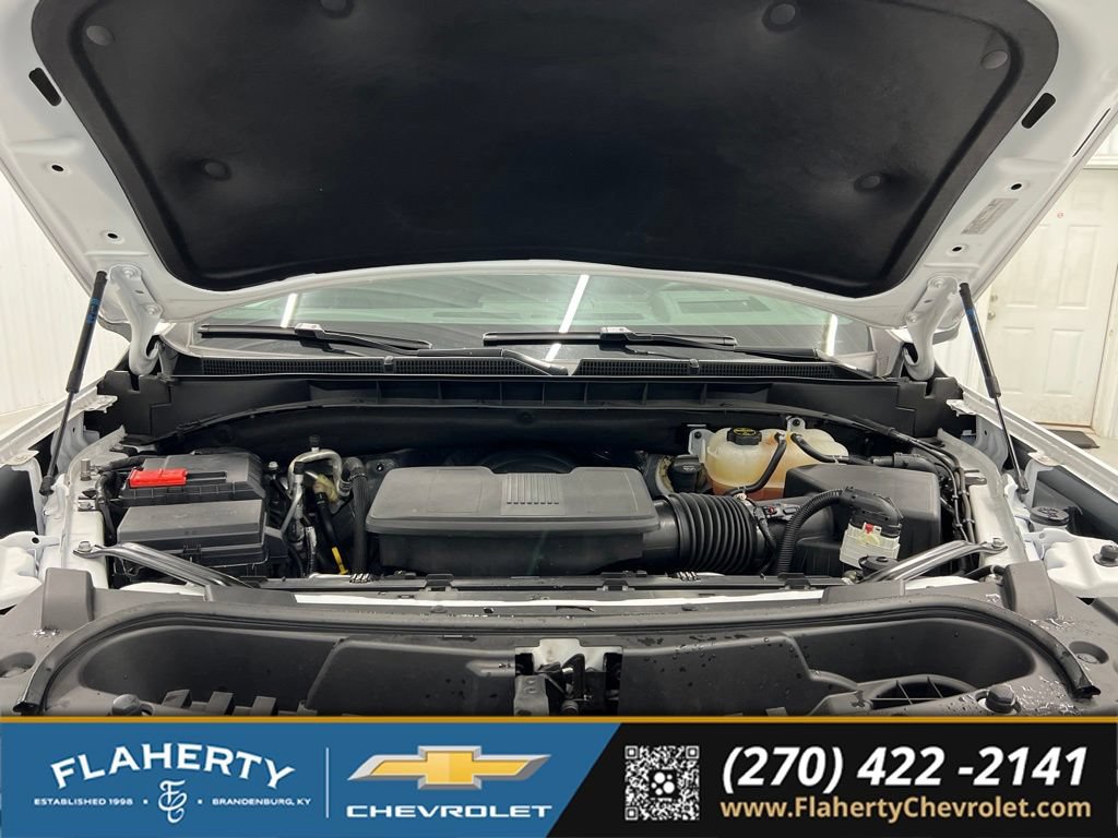 Used 2025 GMC Yukon XL Denali AWD/4WD image 16
