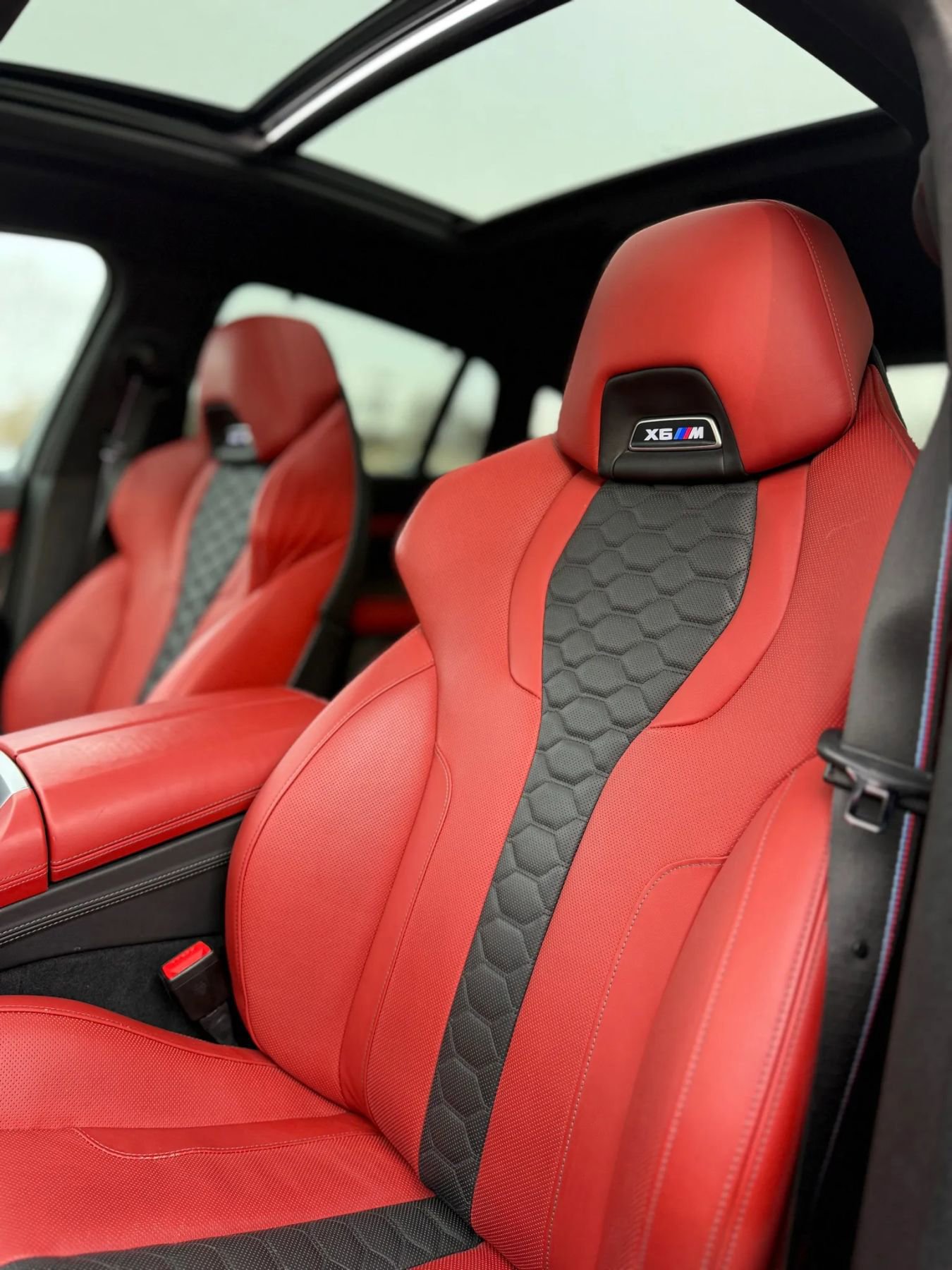 Used 2022 BMW X6 M w/ Competition Package AWD/4WD image 3