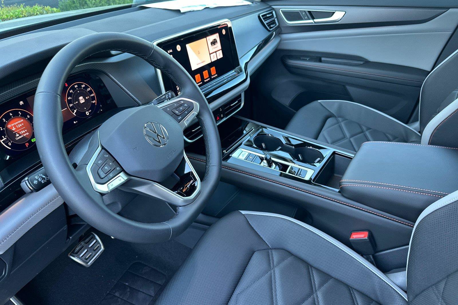 New 2026 Volkswagen Atlas Peak Edition AWD/4WD image 9