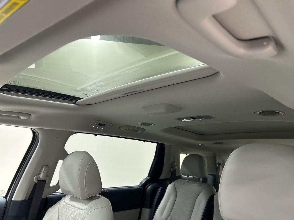 New 2026 Kia Carnival SX Prestige image 25