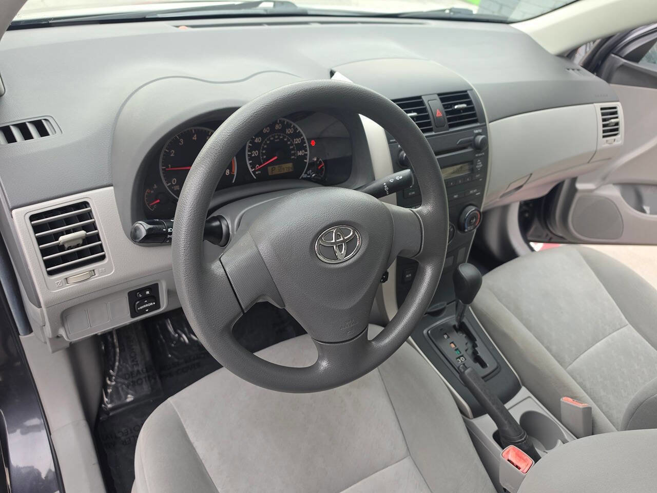 Used 2009 Toyota Corolla LE FWD image 35