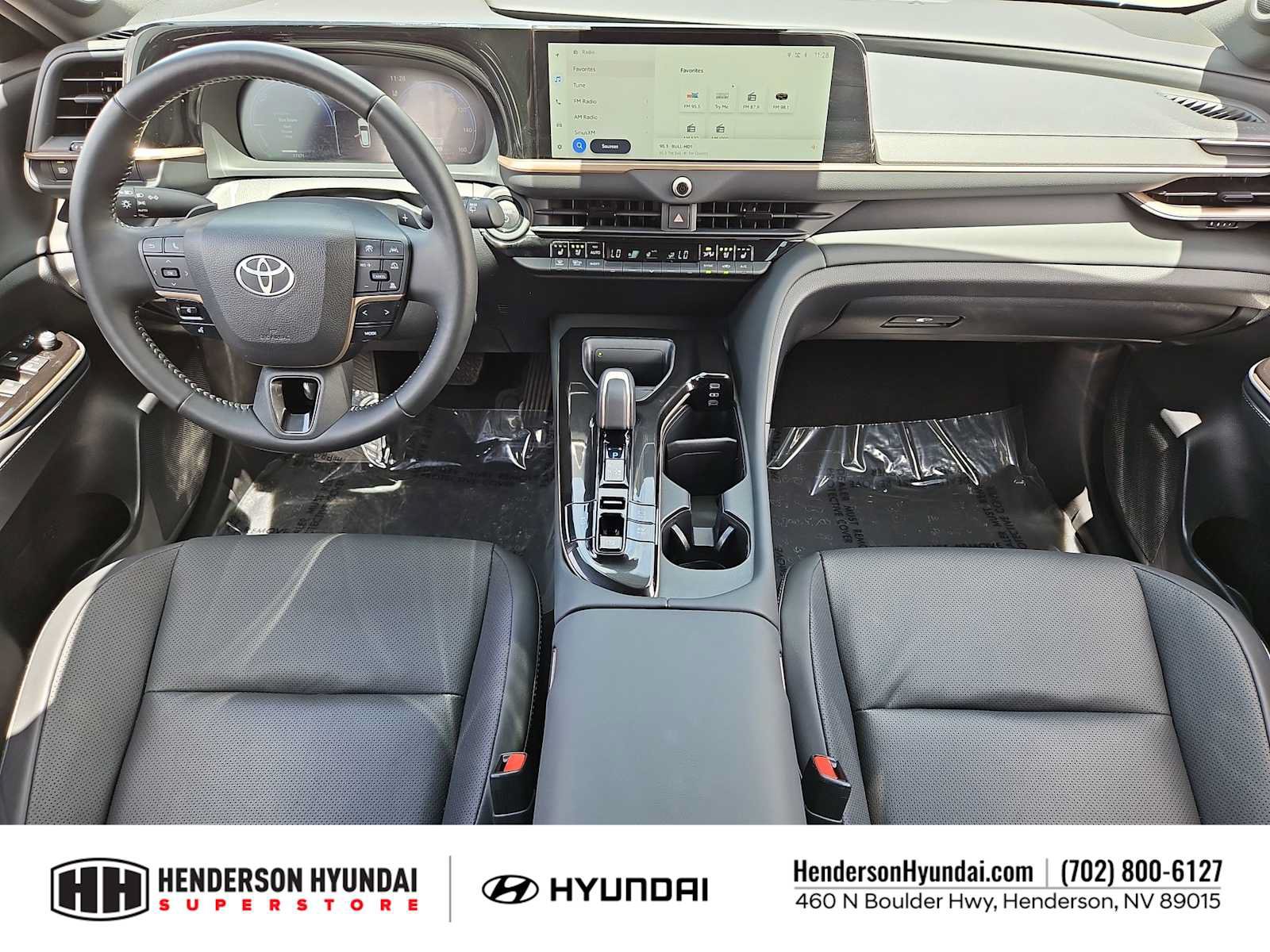 Used 2025 Toyota Crown Signia AWD/4WD image 15