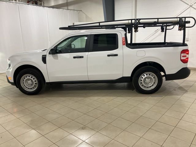 Used 2025 Ford Maverick XLT w/ Equipment Group 302A image 2