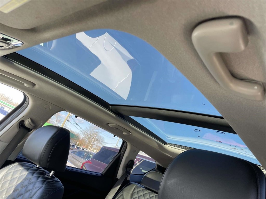 Certified 2022 Hyundai Santa Fe Limited image 19