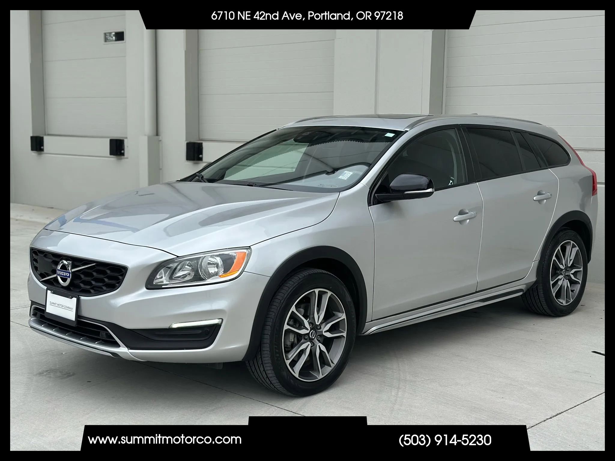 Used 2017 Volvo V60 T5 Cross Country w/ Convenience Package