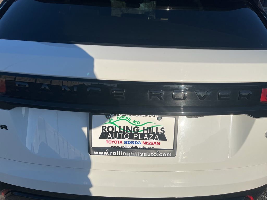 Used 2023 Land Rover Range Rover Velar R-Dynamic S image 45