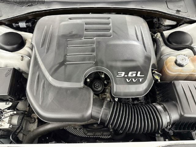 Used 2020 Dodge Charger SXT RWD image 36
