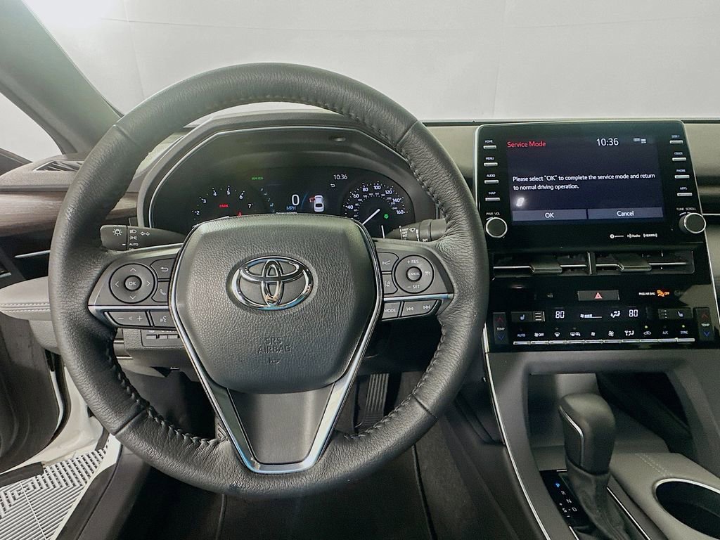 Used 2022 Toyota Avalon XLE image 11