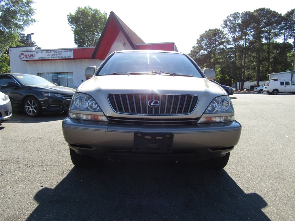 Used 2000 Lexus RX 300 4WD w/ Limited Pkg image 3