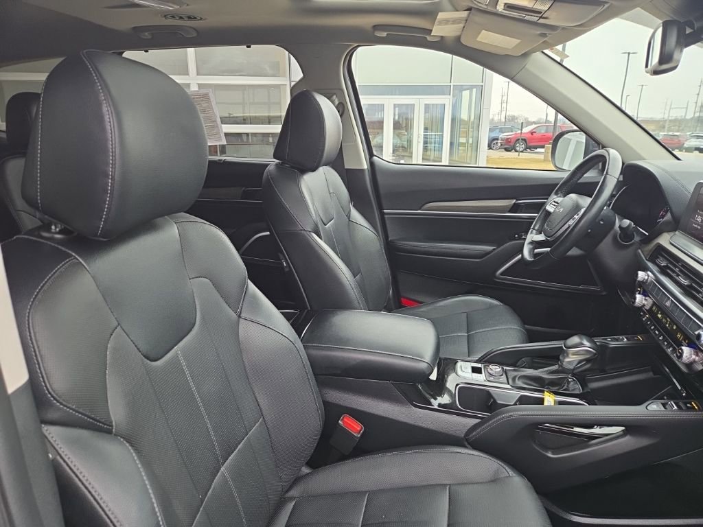 Used 2022 Kia Telluride EX w/ EX Premium Package image 21
