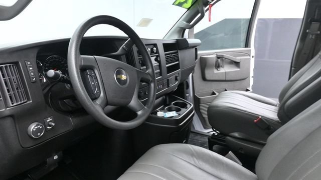 Used 2024 Chevrolet Express 3500 LS RWD image 21