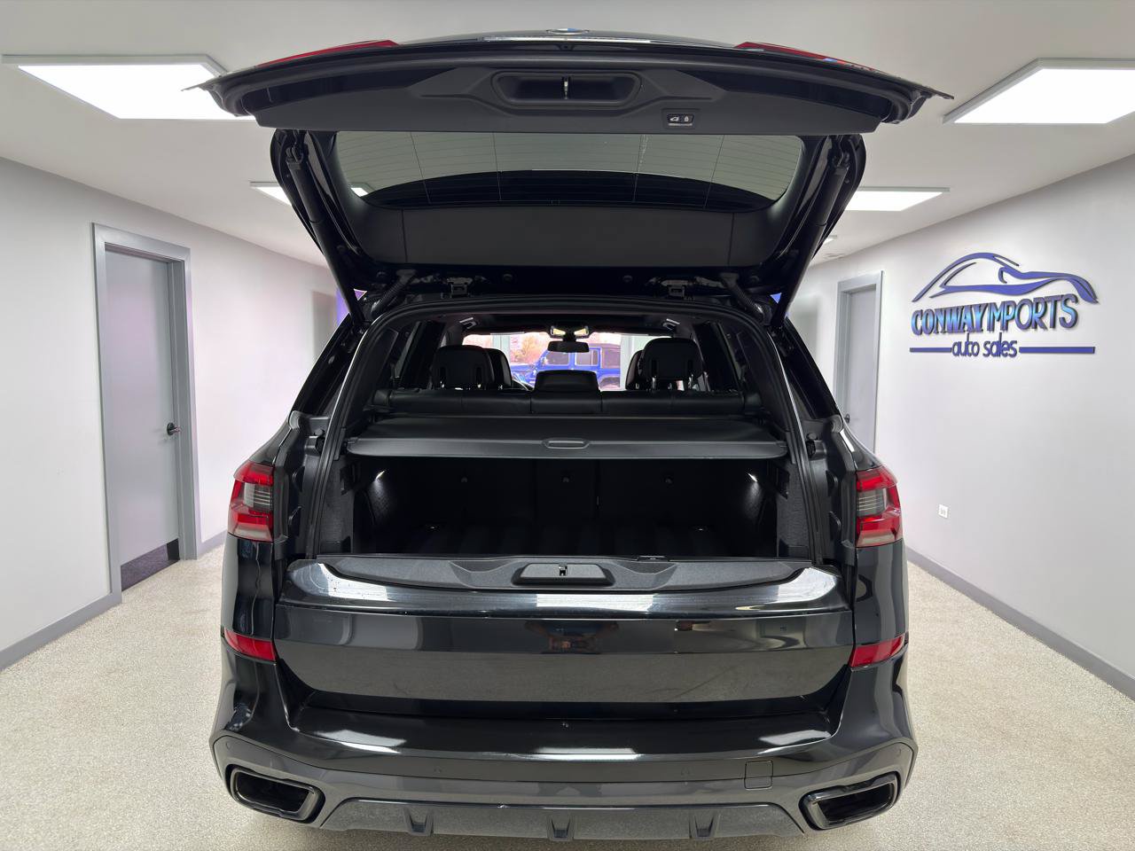 Used 2021 BMW X5 M50i w/ Executive Package AWD/4WD image 38
