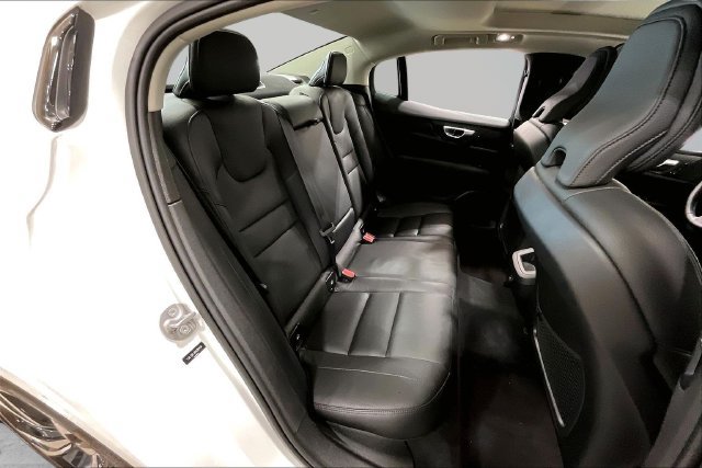 Used 2024 Volvo S60 B5 Plus FWD image 29
