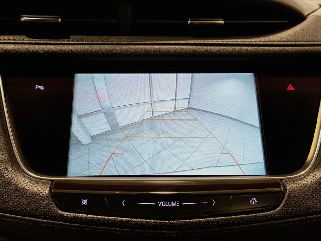 Certified 2018 Cadillac XT5 Premium Luxury FWD image 12