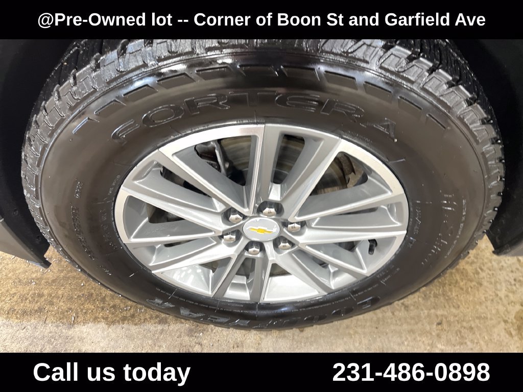 Used 2022 Chevrolet Traverse LT w/ LPO, Floor Liner Package AWD/4WD image 11