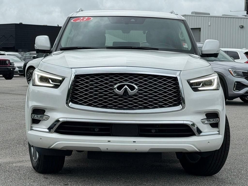 Used 2024 INFINITI QX80 Luxe AWD/4WD image 2