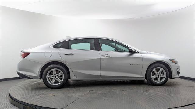 Used 2022 Chevrolet Malibu LT FWD image 9