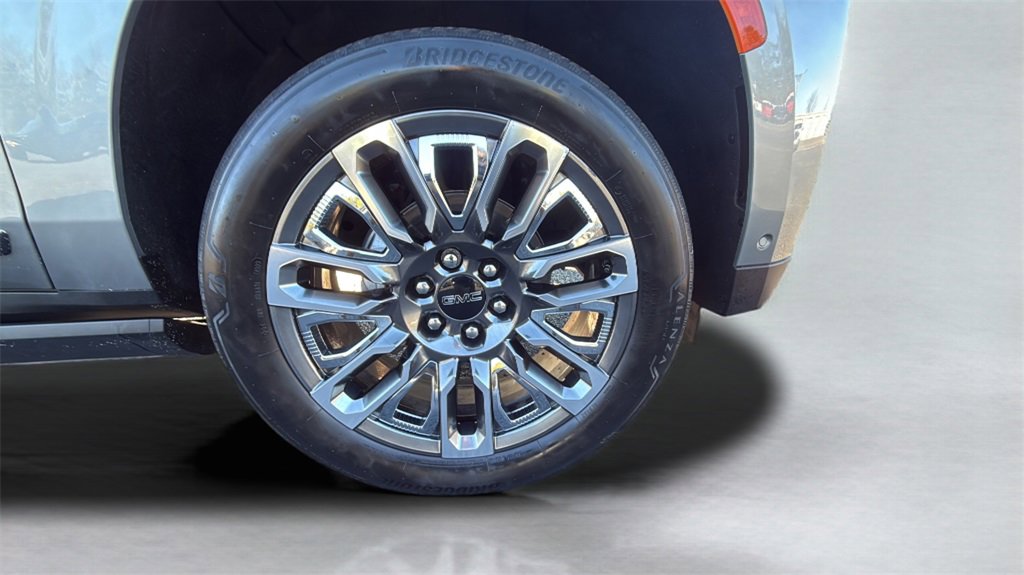 Used 2024 GMC Yukon XL Denali Ultimate image 21