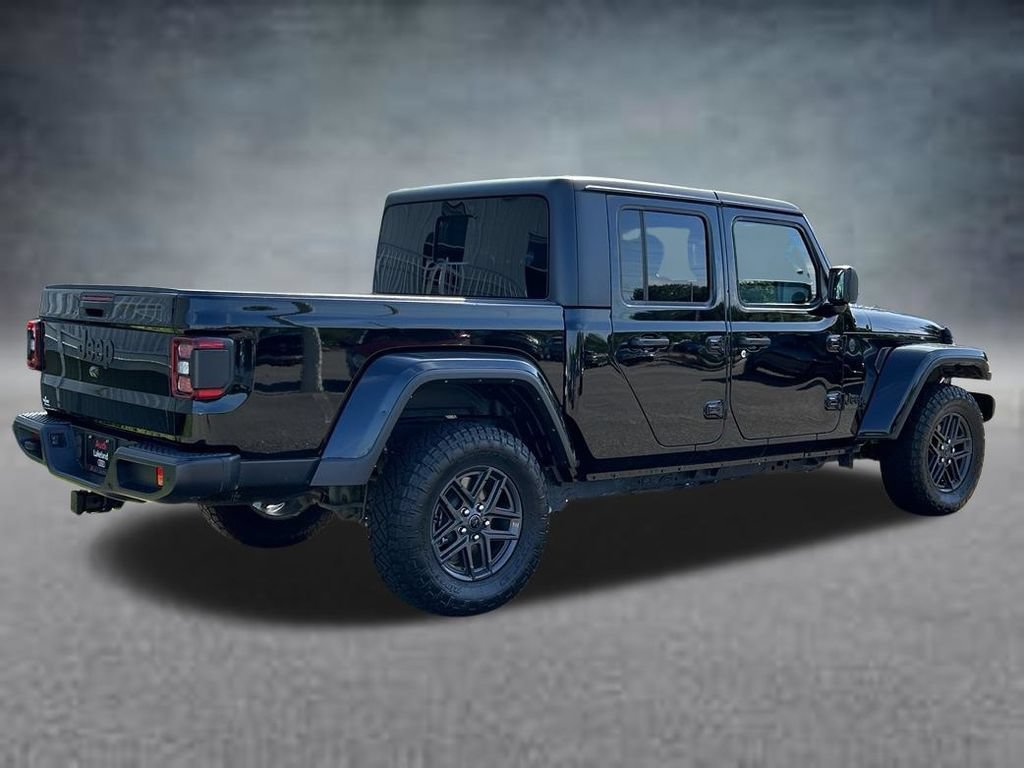Used 2024 Jeep Gladiator Sport AWD/4WD image 5
