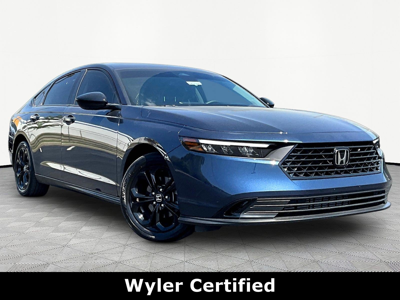 Used 2025 Honda Accord SE image 3