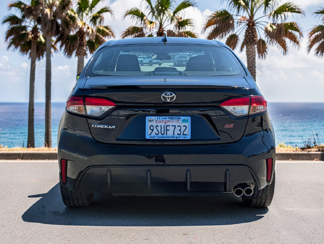 Used 2025 Toyota Corolla SE FWD image 6