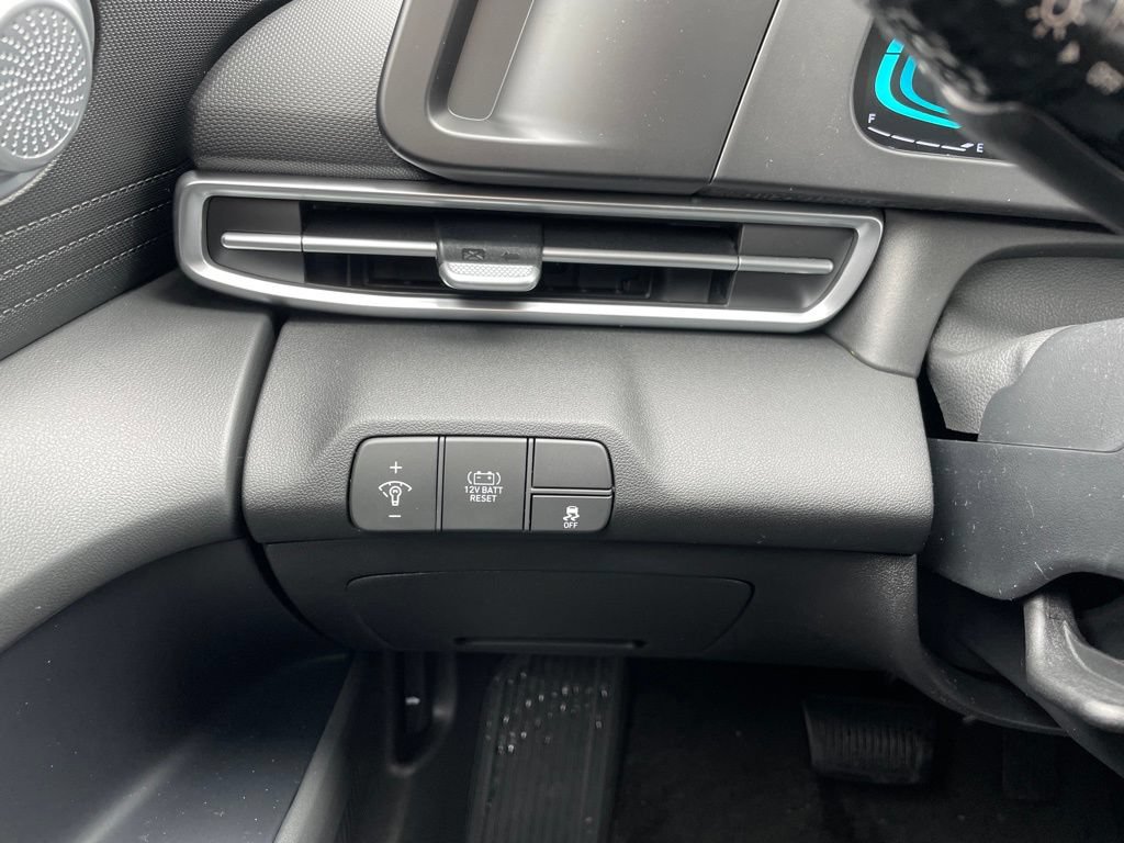 New 2026 Hyundai Elantra Hybrid FWD image 12