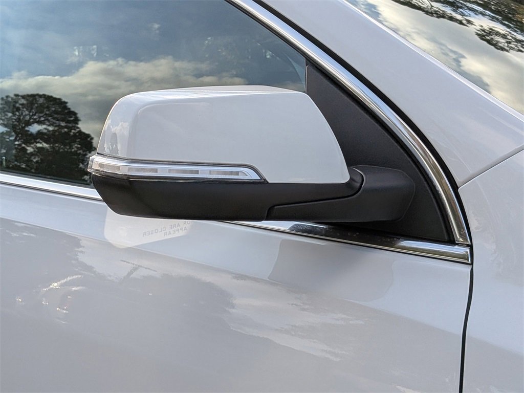 Used 2023 GMC Acadia SLT image 10