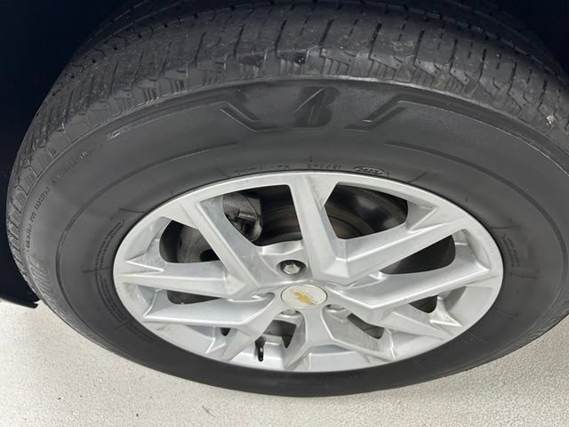 Used 2024 Chevrolet Equinox LT AWD/4WD image 9