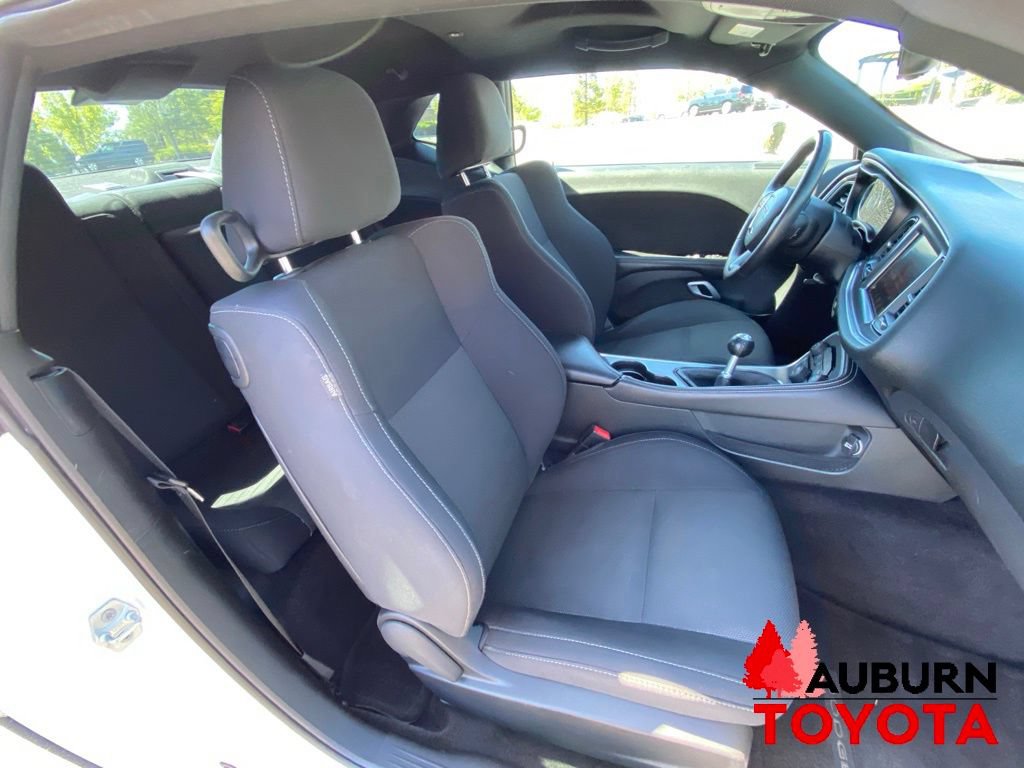 Used 2016 Dodge Challenger R/T Scat Pack w/ Driver Convenience Group RWD image 12