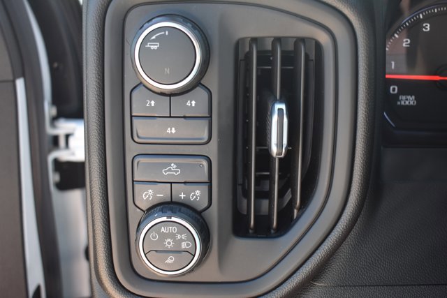 Used 2021 Chevrolet Silverado 2500 Custom w/ Custom Value Package image 24