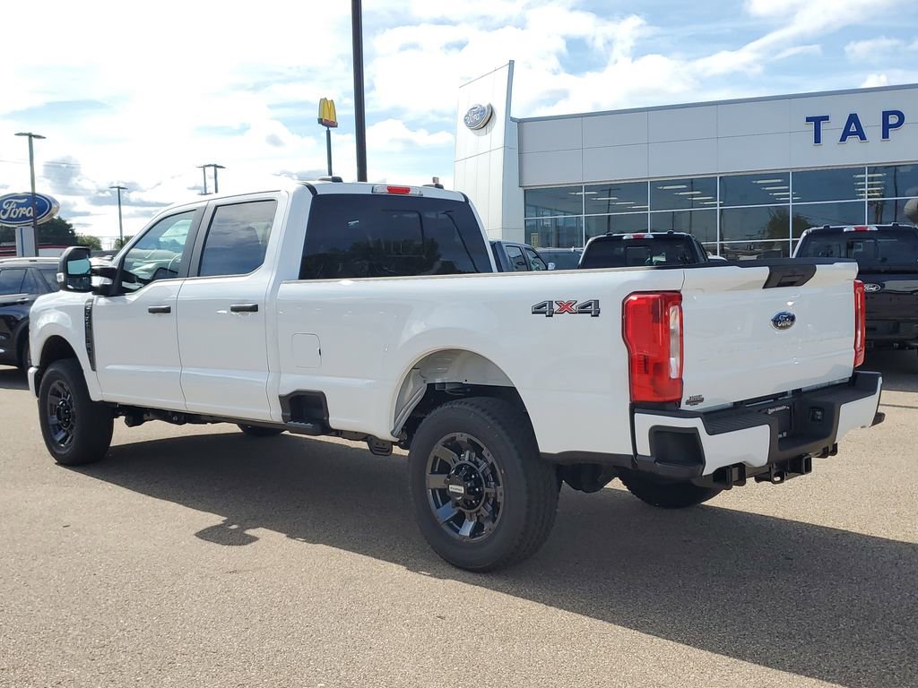 New 2026 Ford F350 4x4 Crew Cab Super Duty image 4