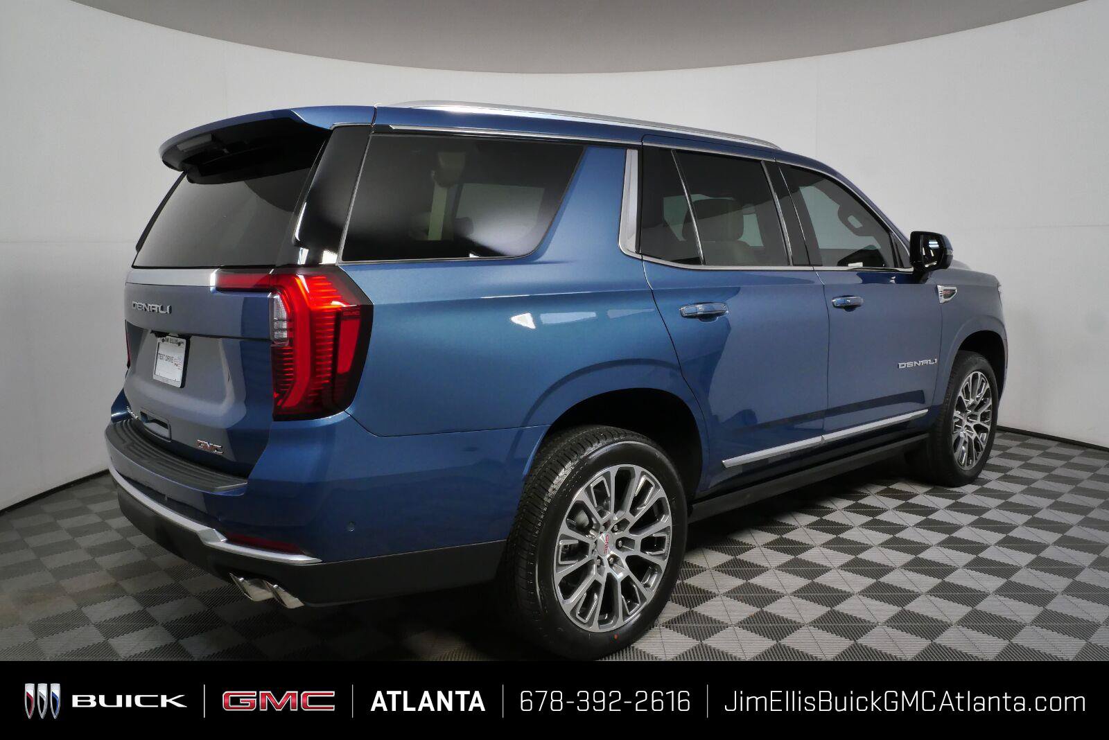 New 2026 GMC Yukon Denali w/ Sun & Power Step Package AWD/4WD image 32