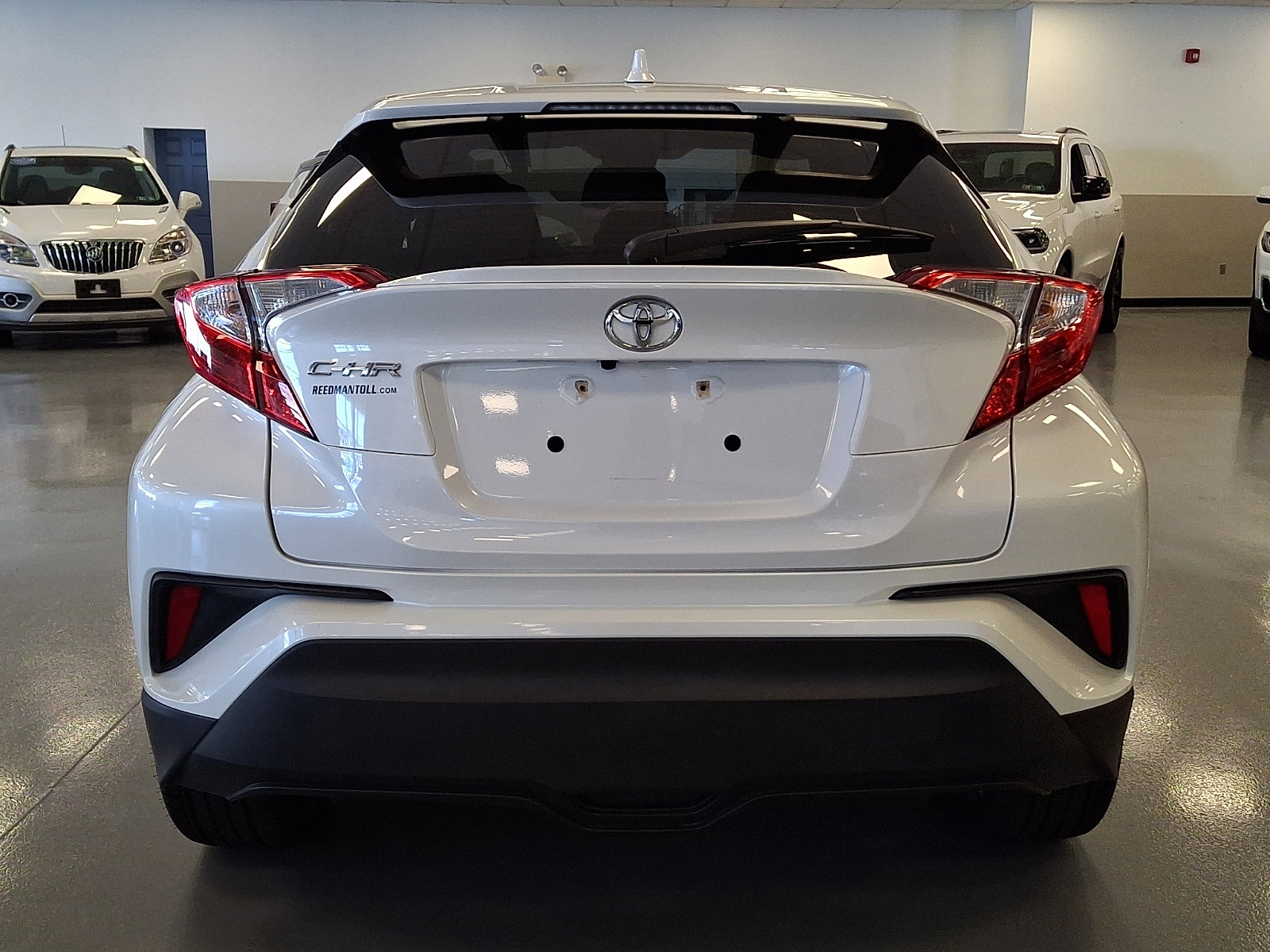 Used 2021 Toyota C-HR XLE image 5