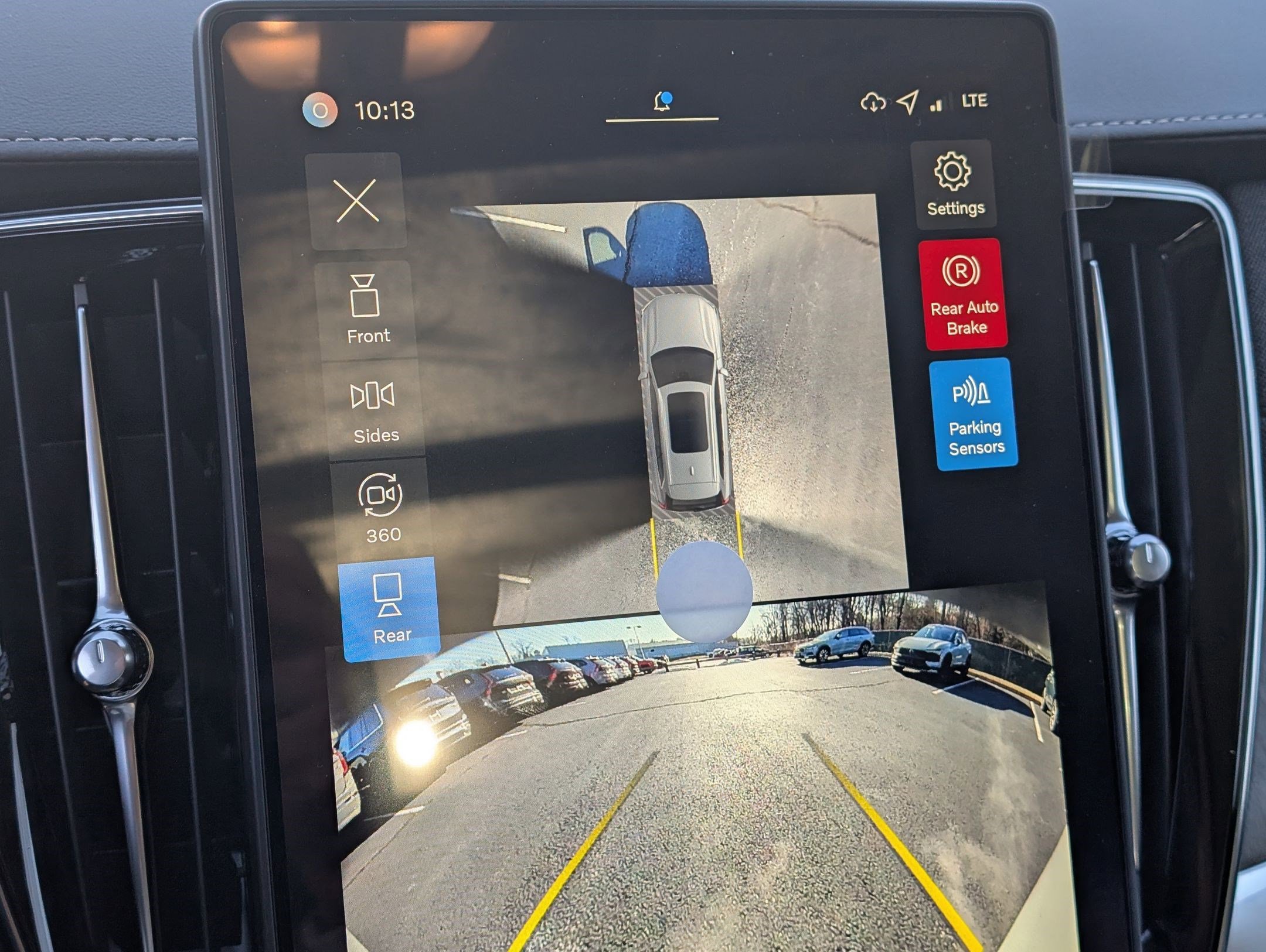 New 2026 Volvo XC90 B6 Ultra w/ Protection Package image 13