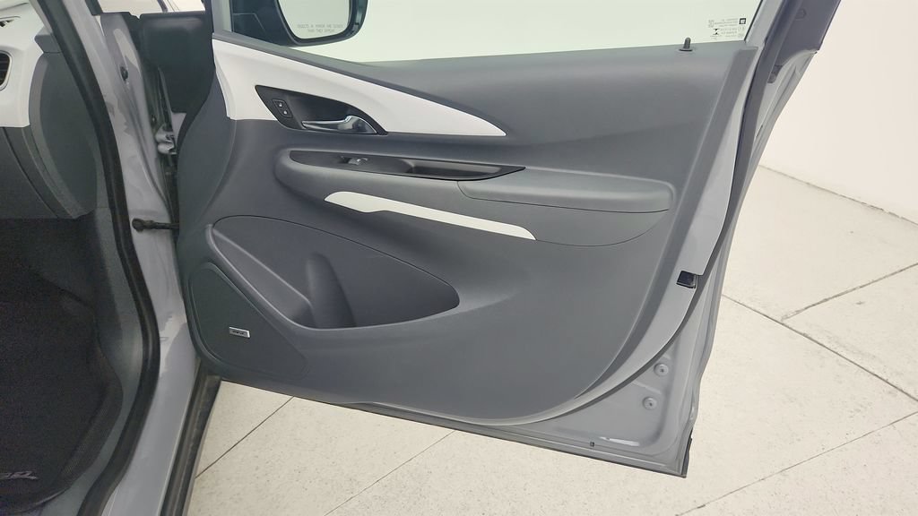 Certified 2019 Chevrolet Bolt Premier w/ Infotainment Package FWD image 30