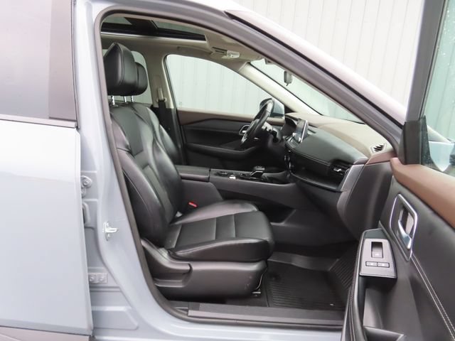 Used 2021 Nissan Rogue SV AWD/4WD image 24