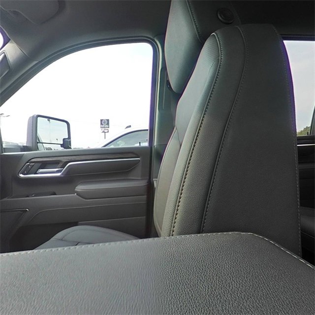 New 2026 GMC Sierra 2500 SLT image 26