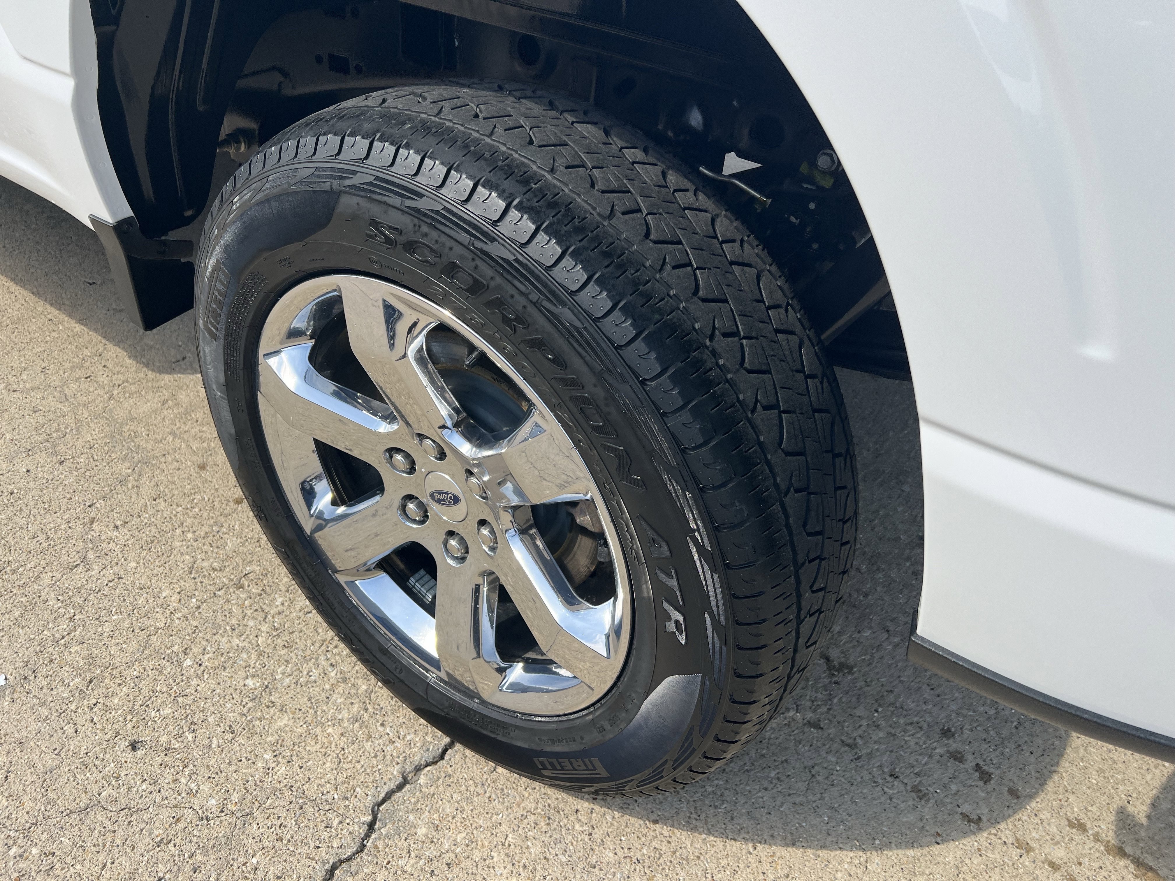 Used 2022 Ford F150 Lariat image 8
