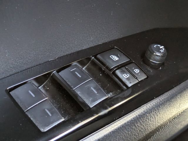 Used 2025 Toyota Camry SE image 24
