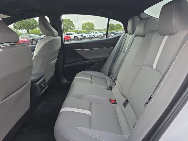 Used 2026 Toyota Camry SE w/ Convenience Package image 13