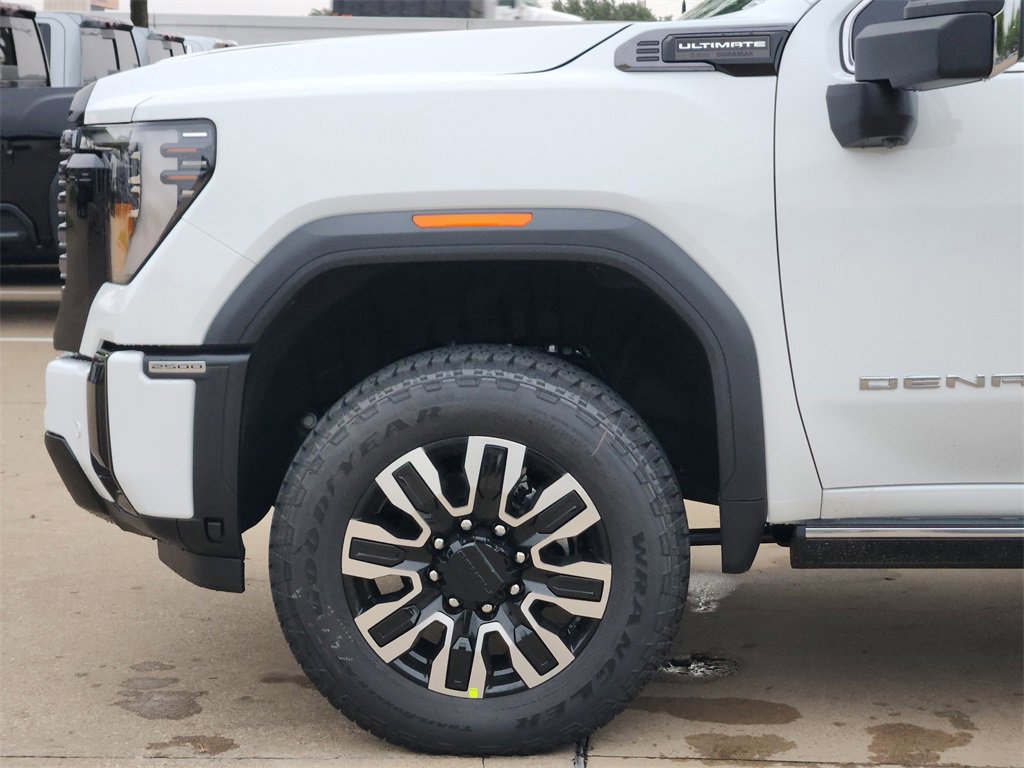New 2026 GMC Sierra 2500 Denali Ultimate w/ Max Trailering Package image 6