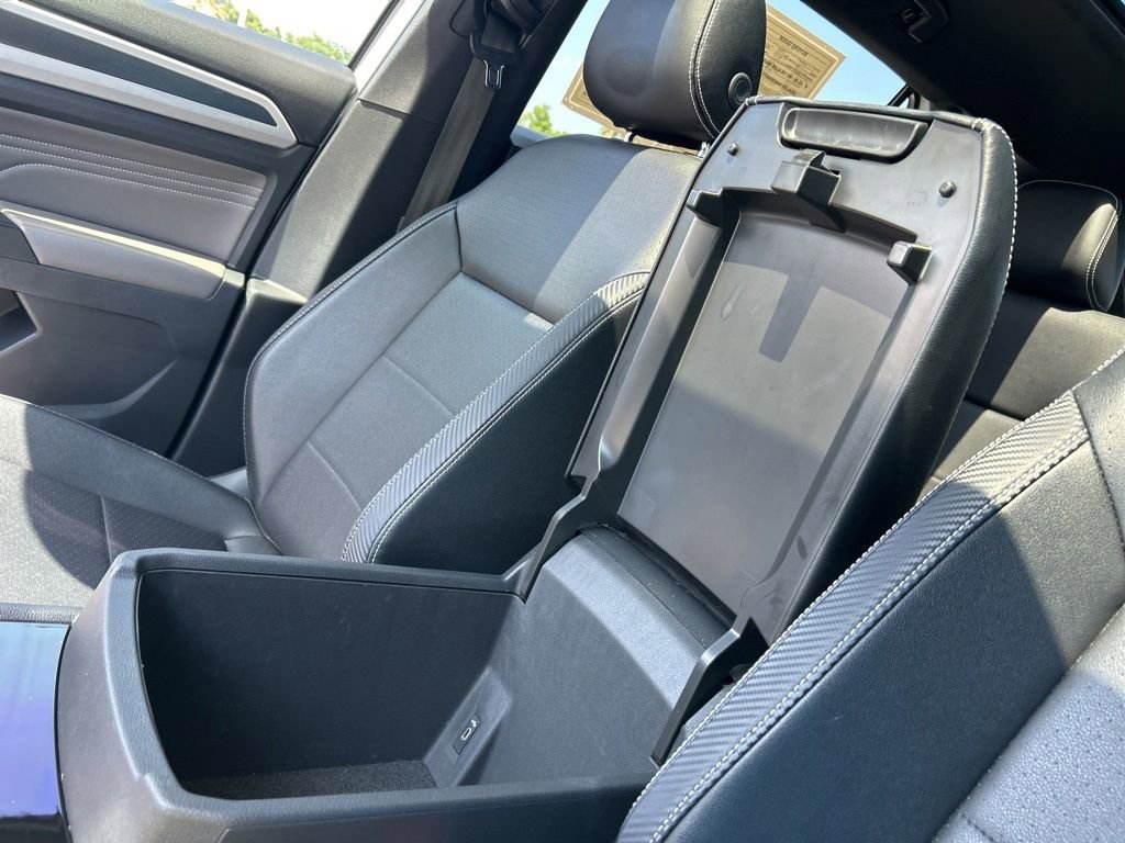 Used 2021 Volkswagen Atlas Cross Sport SEL R-Line FWD image 43